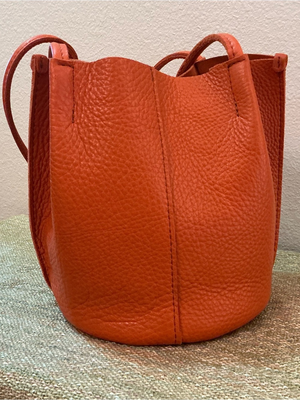 Portland Leather Small Devan Bucket Bag in CAPE CORAL PLG